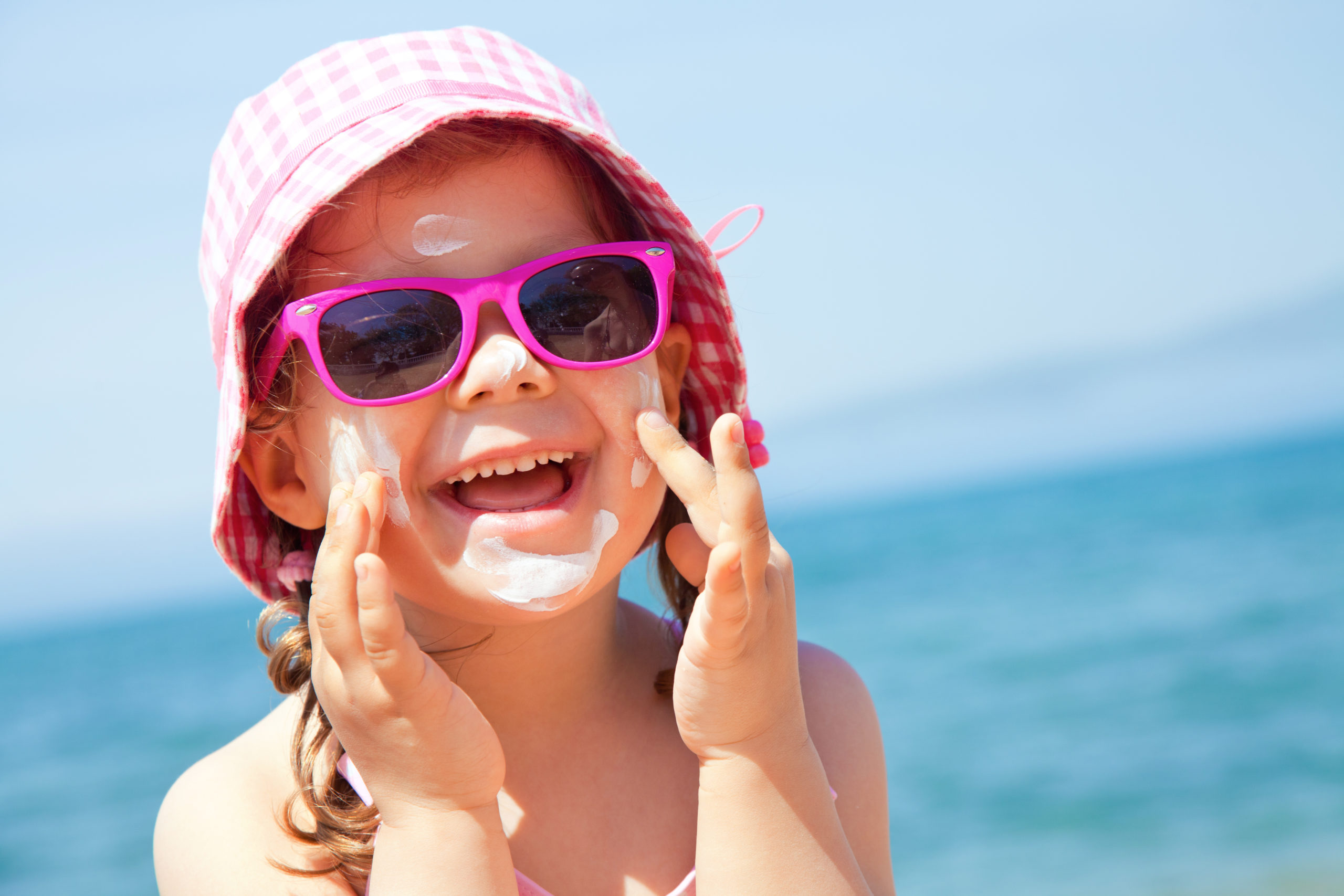 Consejos para el cuidado de la piel de los niños en verano : Clínica Ciudad  del Mar