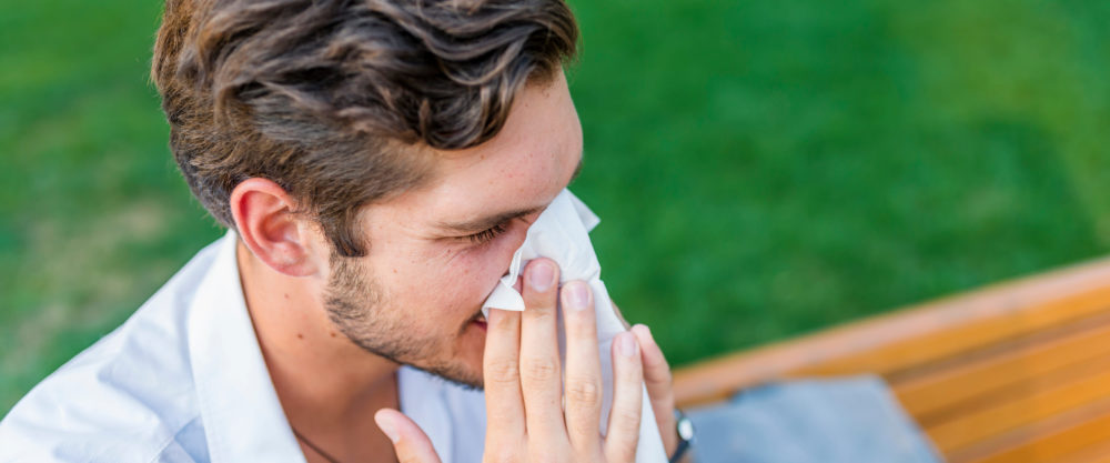 ¿Cómo diferenciar una alergia de un resfrío?